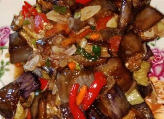 Resep Tumis Terong Ungu Pedas oleh Bunda Brilly Cookpad