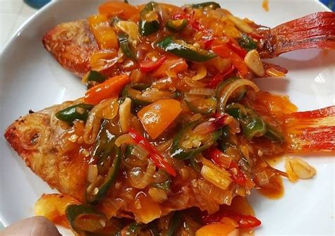 Resep Ikan nila asam manis simple oleh Ellen Nerlia Mirda Ginting Cookpad