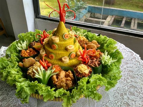 Resep Nasi Tumpeng Ulang Tahun oleh Fitri Sasmaya Cookpad