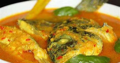 Resep Ikan mujair bumbu kuning oleh nurita sari nastiti Cookpad