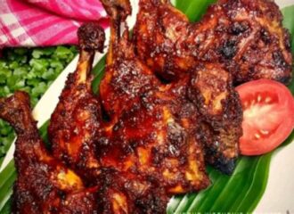 Resep Ayam bakar bumbu merah pedas manis oleh Nimazz Cookpad