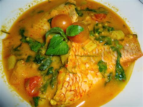 CARA MEMBUAT GULAI IKAN YANG LEZAT DAN ENAK