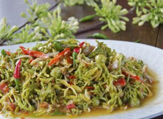 Indonesian Medan Food Tumis Bunga Pepaya (Male Pepaya Flower Stir Fry)
