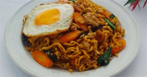 Resep Mie Telor Goreng Spesial oleh Reni Solihat Cookpad