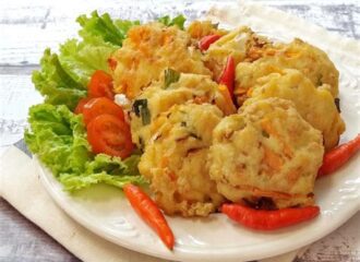 nasi kotak sederhana Resep Cara Menciptakan Bakwan Jagung Bagus Dan Renyah
