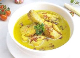 Resep Opor Ayam Bumbu Kuning oleh Kak Zee Cookpad