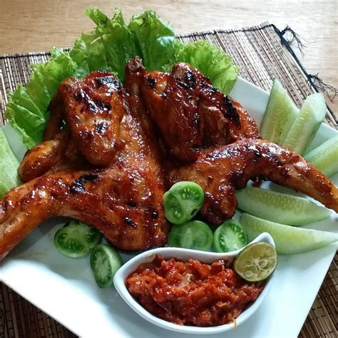 Resep Ayam Bakar Kecap, Bumbu Meresap dan Nendang TOPWISATA