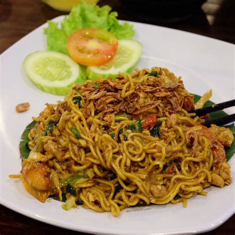 Bakmi Goreng Jawa Bakmi/Bihun/Kwetiau Goreng Santi Catering