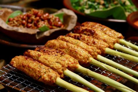 Aneka Ragam Sate di Bali Selain Sate Lilit Grab ID