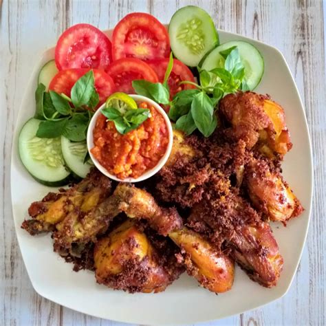 Resep Ayam Ungkep Goreng Laos Anti Ribet!