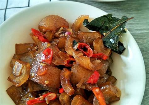 Resep Kulit Sapi Bumbu Mercon (Krecek) oleh Rezitamay Cookpad