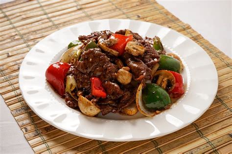 Resep Tumis daging sapi sandung lamur oleh yNy Cookpad